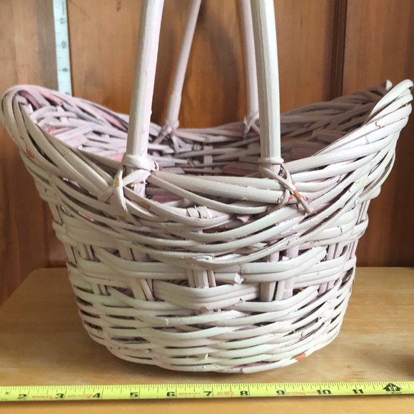 Large rustic lavender wicker basket - Picture 6 of 6